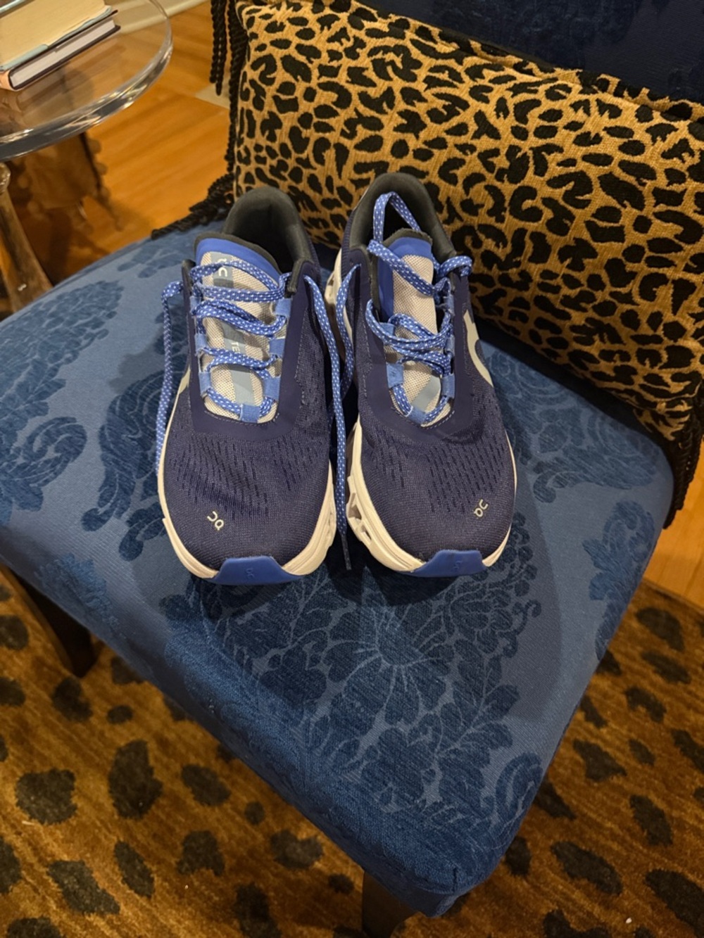 On Running Women's Navy Blue and White Sneakers